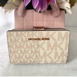 Michael Kors Rose Gold Jet Set Bifold Wallet NWT